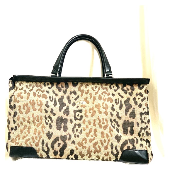 Diane Von Furstenberg Handbags - EUC Diane Von Furstenberg leopard weekender bag